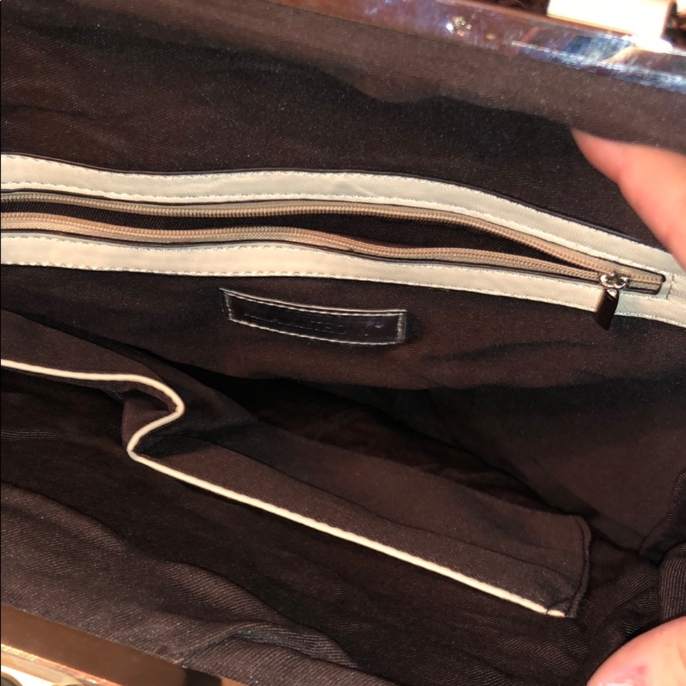Flower Purse - Picture 2 of 6